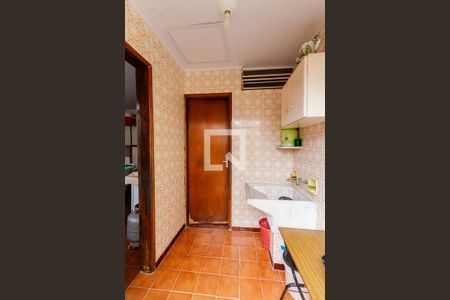 Casa à venda com 245m², 2 quartos e 2 vagas Casa à venda com 245m², 2 quartos e 2 vagasÁrea de Serviço