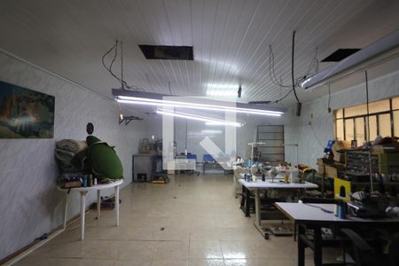 Casa à venda com 239m², 4 quartos e 3 vagasDepósito