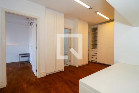 Apartamento à venda com 368m², 4 quartos e 5 vagas Apartamento à venda com 368m², 4 quartos e 5 vagasSuíte 1