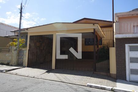 Casa à venda com 161m², 3 quartos e 2 vagasFachada