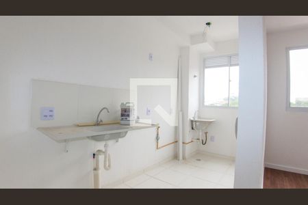 Apartamento para alugar com 42m², 2 quartos e sem vaga Apartamento para alugar com 42m², 2 quartos e sem vagaCozinha e Área de Serviço