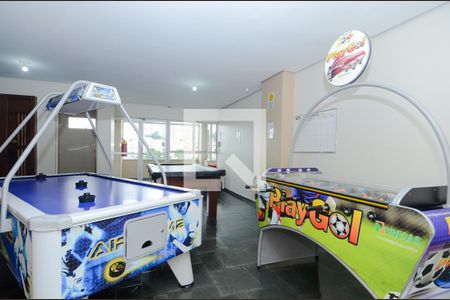 Apartamento à venda com 64m², 2 quartos e 1 vaga Apartamento à venda com 64m², 2 quartos e 1 vagaÁrea comum - Salão de jogos