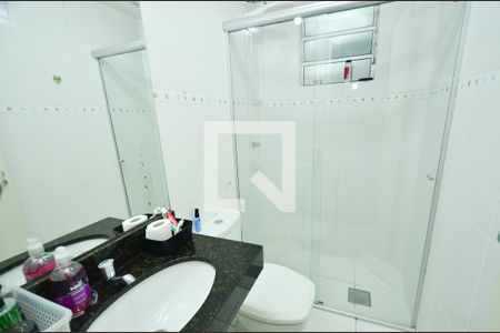 Apartamento à venda com 73m², 3 quartos e 2 vagasBanheiro social
