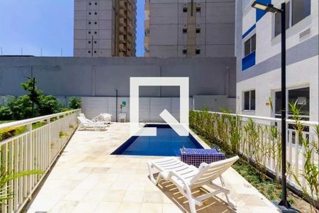 Apartamento à venda com 26m², 1 quarto e sem vaga Apartamento à venda com 26m², 1 quarto e sem vagaÁrea comum - Piscina