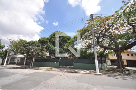 Casa à venda com 712m², 5 quartos e 6 vagasFachada