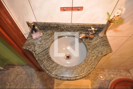 Casa à venda com 712m², 5 quartos e 6 vagasLavabo