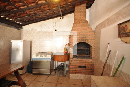 Casa à venda com 712m², 5 quartos e 6 vagasChurrasqueira