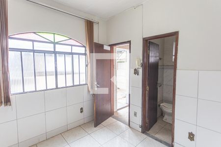 Casa à venda com 360m², 5 quartos e sem vaga Casa à venda com 360m², 5 quartos e sem vagaQuarto de Serviço