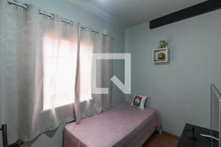 Casa à venda com 200m², 4 quartos e 2 vagas Casa à venda com 200m², 4 quartos e 2 vagasQuarto 2