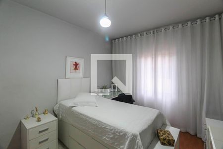 Casa à venda com 200m², 4 quartos e 2 vagas Casa à venda com 200m², 4 quartos e 2 vagasQuarto 1