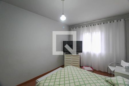 Casa à venda com 200m², 4 quartos e 2 vagas Casa à venda com 200m², 4 quartos e 2 vagasSuite