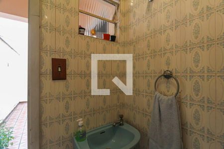 Casa à venda com 200m², 4 quartos e 2 vagas Casa à venda com 200m², 4 quartos e 2 vagasBanheiro de Serviço