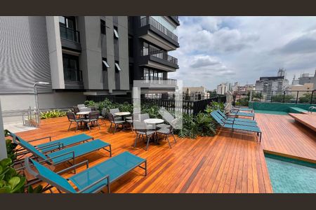 Apartamento à venda com 127m², 3 quartos e 2 vagas Apartamento à venda com 127m², 3 quartos e 2 vagasPiscina