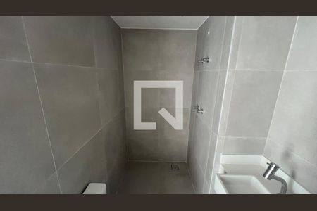 Apartamento à venda com 127m², 3 quartos e 2 vagas Apartamento à venda com 127m², 3 quartos e 2 vagasBanheiro da Suíte 2