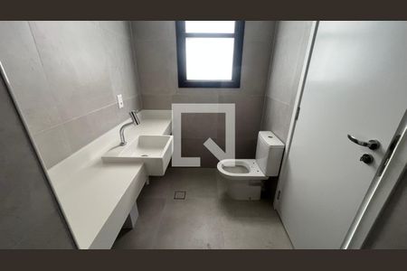 Apartamento à venda com 127m², 3 quartos e 2 vagas Apartamento à venda com 127m², 3 quartos e 2 vagasBanheiro da Suíte 1