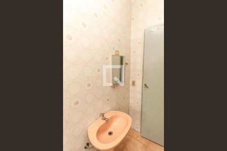 Casa à venda com 111m², 3 quartos e 2 vagasBanheiro