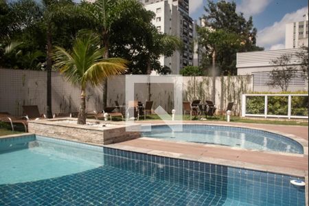 Apartamento à venda com 132m², 4 quartos e 4 vagasÁrea comum - Piscina