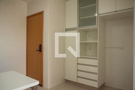 Apartamento à venda com 132m², 4 quartos e 4 vagasCozinha