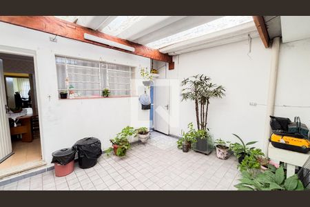 Casa à venda com 159m², 3 quartos e 2 vagasQuintal