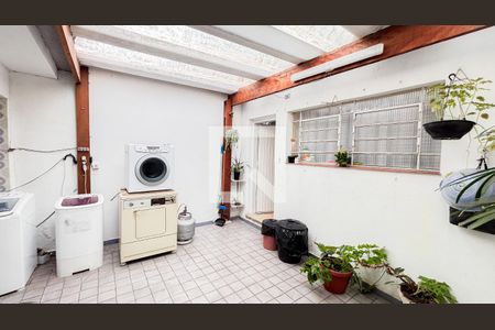 Casa à venda com 159m², 3 quartos e 2 vagasQuintal