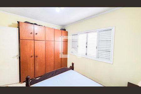 Casa à venda com 159m², 3 quartos e 2 vagasQuarto 1