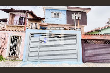 Casa à venda com 159m², 3 quartos e 2 vagasFachada