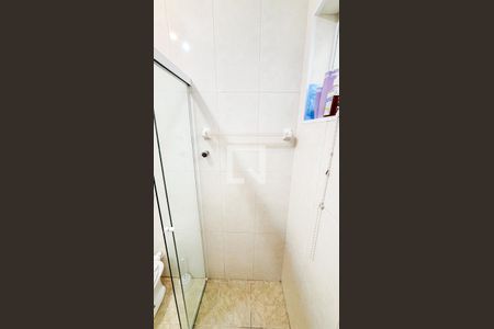 Casa à venda com 159m², 3 quartos e 2 vagasBanheiro