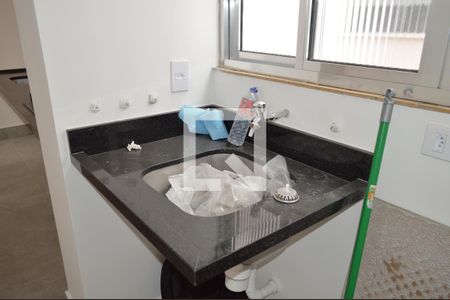 Apartamento à venda com 72m², 2 quartos e 1 vagaÁrea Serviço