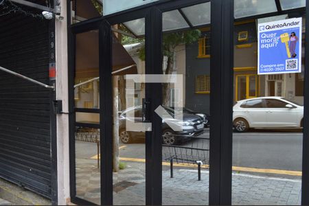 Apartamento à venda com 72m², 2 quartos e 1 vagaFachada + Plaquinha