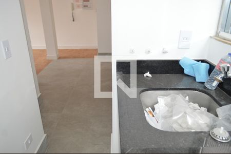 Apartamento à venda com 72m², 2 quartos e 1 vagaÁrea Serviço