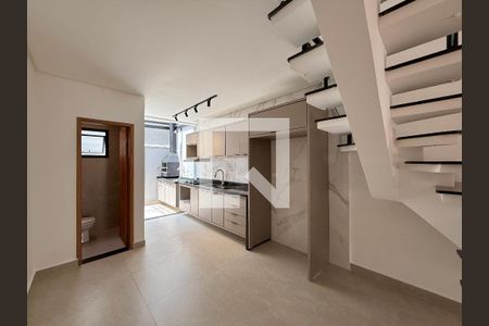 Sala de casa à venda com 3 quartos, 100m² em Jardim Aeroporto, São Paulo