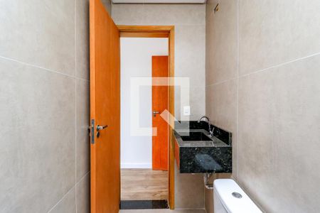 Casa à venda com 100m², 3 quartos e 2 vagas Casa à venda com 100m², 3 quartos e 2 vagasBanheiro da Suíte 1