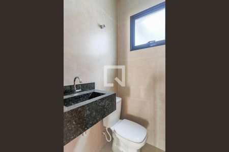 Casa à venda com 100m², 3 quartos e 2 vagas Casa à venda com 100m², 3 quartos e 2 vagasLavabo