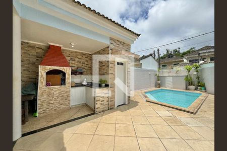 Casa de condomínio à venda com 180m², 3 quartos e 2 vagasÁrea externa