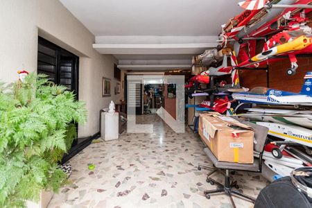 Casa à venda com 240m², 4 quartos e 3 vagas