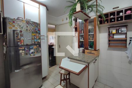 Apartamento à venda com 111m², 3 quartos e 2 vagas Apartamento à venda com 111m², 3 quartos e 2 vagasCozinha