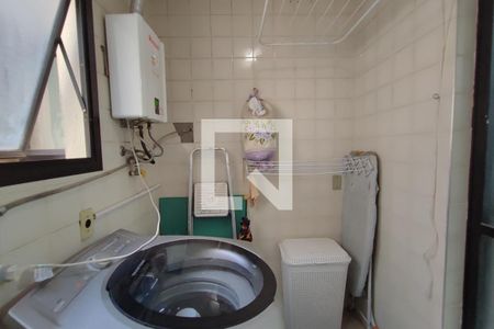 Apartamento à venda com 111m², 3 quartos e 2 vagas Apartamento à venda com 111m², 3 quartos e 2 vagasÁrea de Serviço