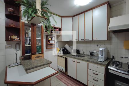 Apartamento à venda com 111m², 3 quartos e 2 vagas Apartamento à venda com 111m², 3 quartos e 2 vagasCozinha