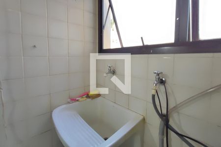 Apartamento à venda com 111m², 3 quartos e 2 vagas Apartamento à venda com 111m², 3 quartos e 2 vagasÁrea de Serviço