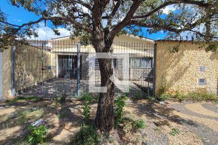 Casa à venda com 120m², 3 quartos e 1 vagaFachada/PLACA