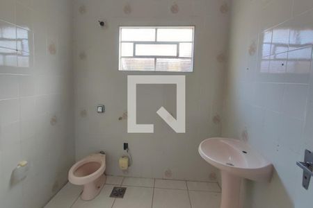 Casa à venda com 120m², 3 quartos e 1 vagaBanheiro