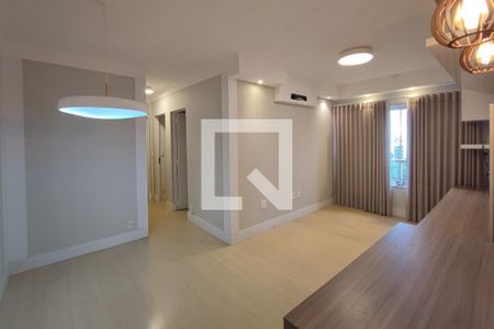 Sala de apartamento à venda com 3 quartos, 80m² em Vila Marieta, Campinas