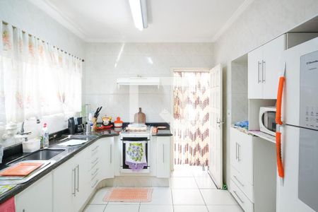 Casa à venda com 256m², 4 quartos e 6 vagasCozinha