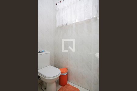 Casa à venda com 256m², 4 quartos e 6 vagasLavabo