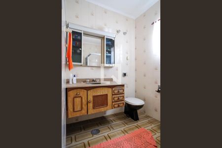 Casa à venda com 256m², 4 quartos e 6 vagasBanheiro suíte