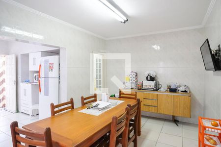 Casa à venda com 256m², 4 quartos e 6 vagasCozinha