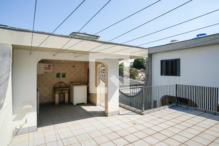 Casa à venda com 256m², 4 quartos e 6 vagasQuintal