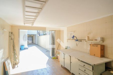 Casa à venda com 256m², 4 quartos e 6 vagasGaragem