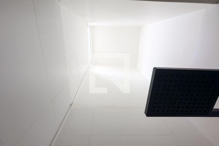 Casa à venda com 94m², 3 quartos e 2 vagas Casa à venda com 94m², 3 quartos e 2 vagasBanheiro da suíte