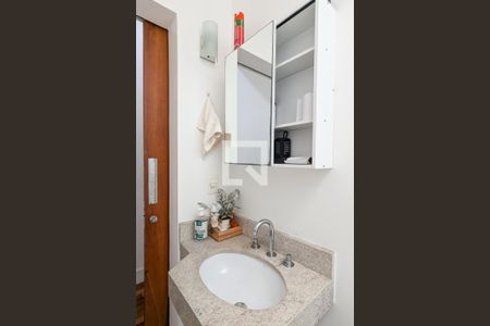 Casa à venda com 94m², 3 quartos e 2 vagas Casa à venda com 94m², 3 quartos e 2 vagasBanheiro